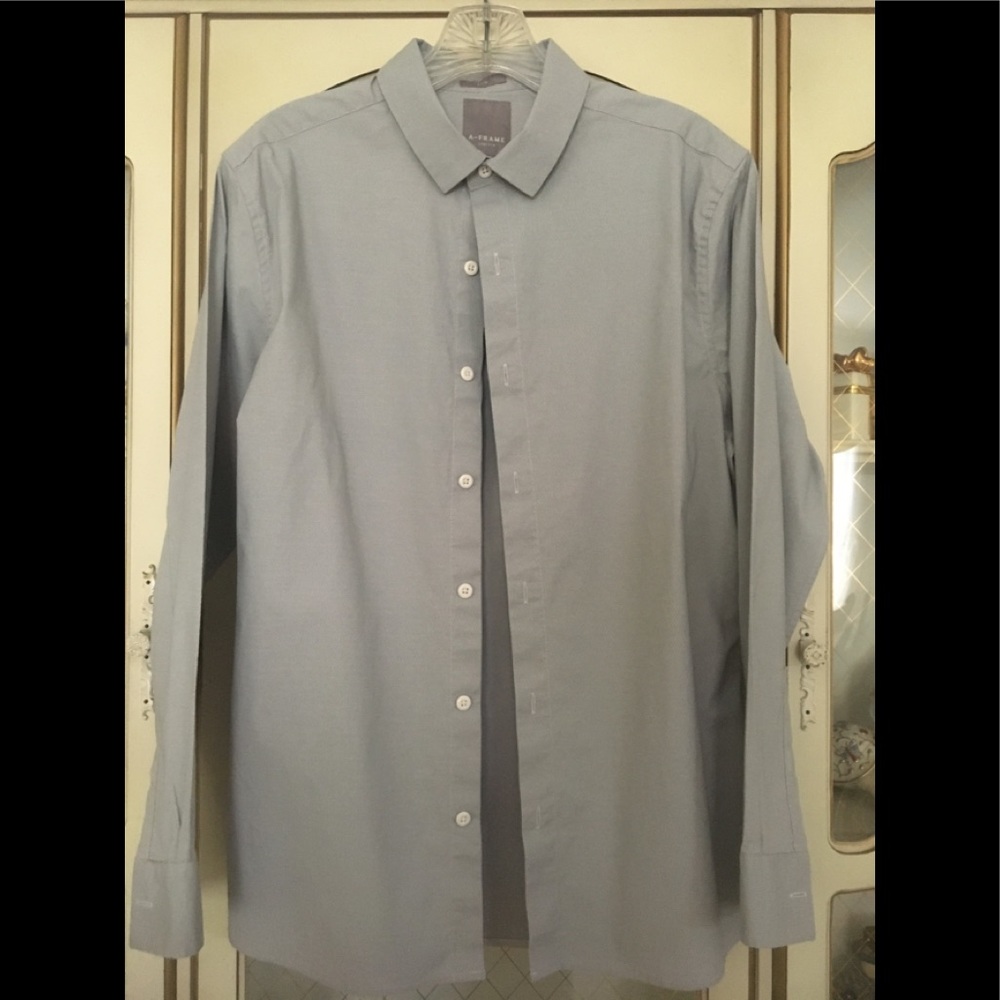 A Frame Stretch like new long sleeve gray design shirt size S (short)